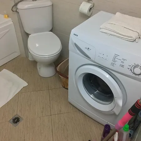 Arti's Place Apartment
